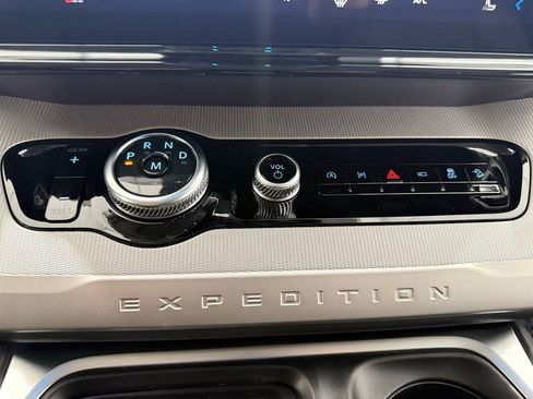 New 2025 Ford Expedition Max Active image 42