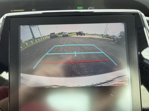 Used 2021 Toyota Prius Prime XLE FWD image 31