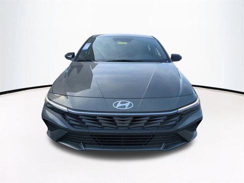 New 2026 Hyundai Elantra Sport image 3
