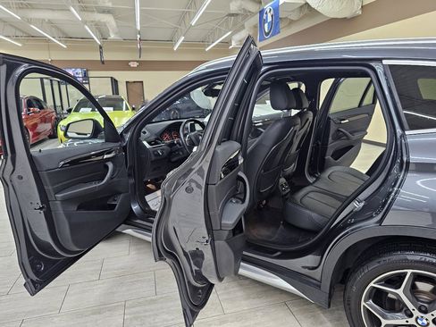 Used 2018 BMW X1 xDrive28i image 17