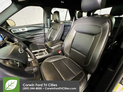 Used 2020 Ford Explorer XLT w/ Equipment Group 202A image 24