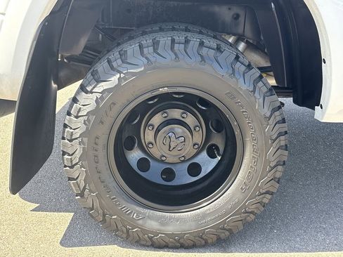 Used 2014 RAM 3500 Laramie Longhorn image 9