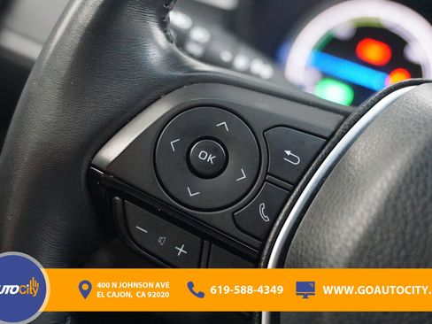 Used 2022 Toyota Venza Limited image 22