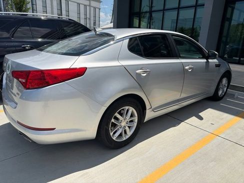 Used 2013 Kia Optima LX w/ Convenience Plus Pkg FWD image 4