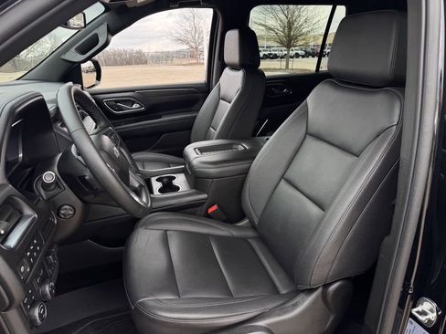 Used 2023 Chevrolet Tahoe Z71 w/ Z71 Off-Road Package AWD/4WD image 24