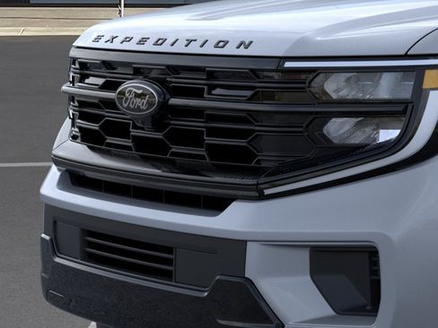 New 2026 Ford Expedition Platinum w/ Stealth Appearance Package AWD/4WD image 17