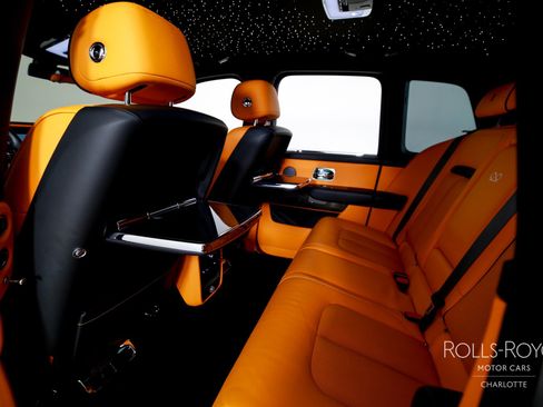 Certified 2024 Rolls-Royce Cullinan Black Badge image 20