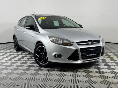 Used 2014 Ford Focus SE w/ Equipment Group 201A FWD image 1