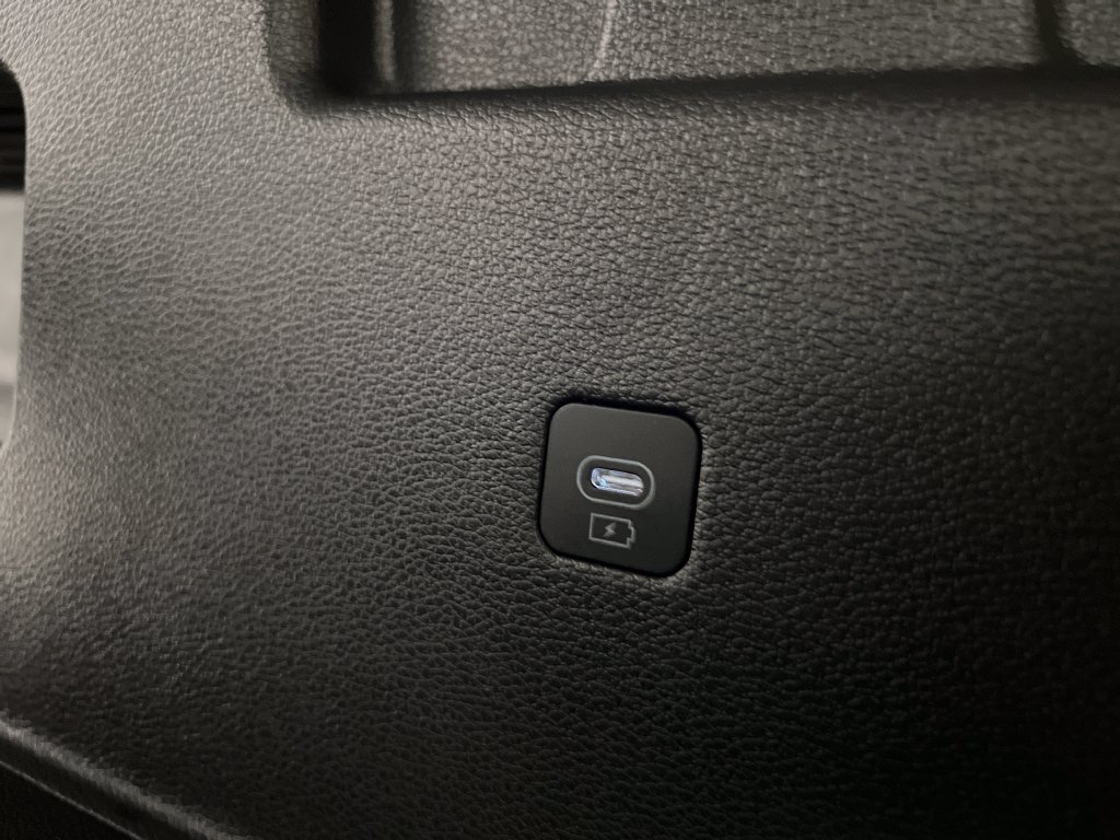 Used 2025 Kia Telluride S FWD image 44
