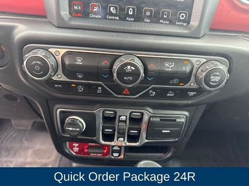 Used 2020 Jeep Gladiator Rubicon AWD/4WD image 21