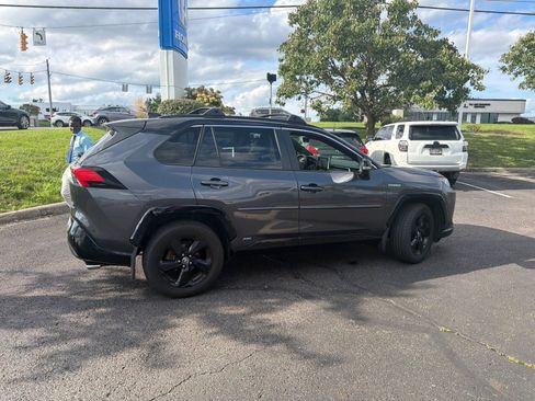 Used 2020 Toyota RAV4 XSE w/ XSE Grade Weather Package AWD/4WD image 13