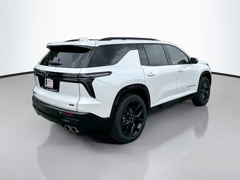 Used 2024 Chevrolet Traverse RS FWD image 7