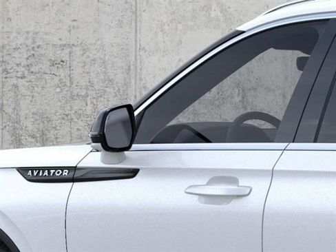 New 2026 Lincoln Aviator AWD image 20