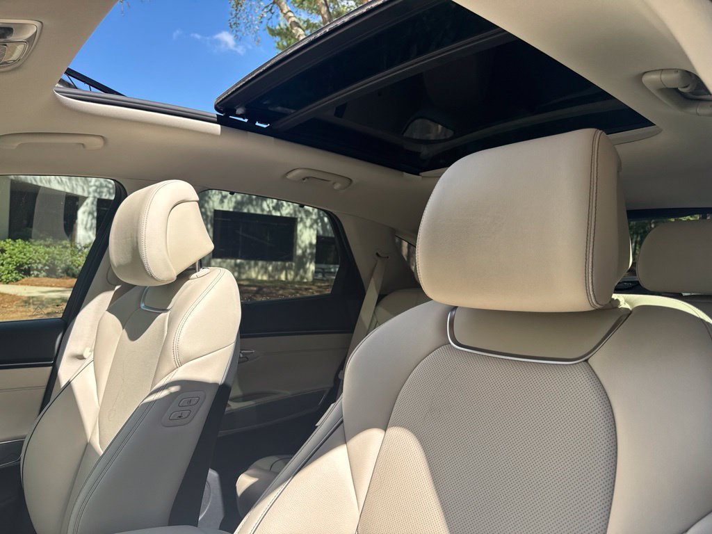 Used 2023 Genesis GV70 2.5T w/ Advanced Package AWD/4WD image 11