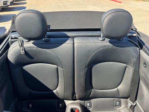 Used 2019 MINI Cooper Convertible image 55