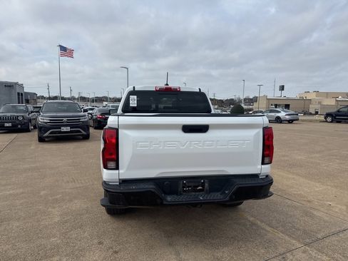 Used 2024 Chevrolet Colorado W/T w/ Safety Package image 17