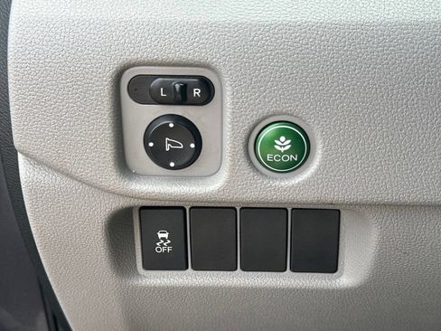 Used 2016 Honda Pilot LX image 18