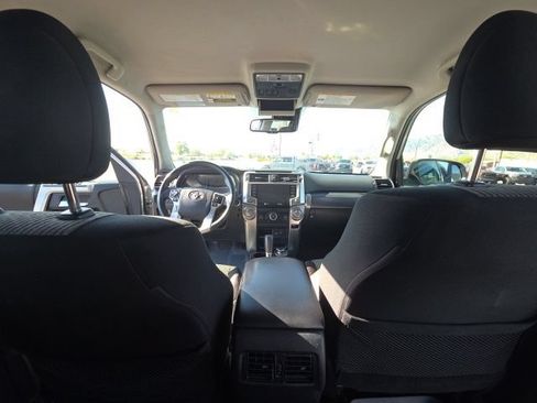 Used 2022 Toyota 4Runner SR5 AWD/4WD image 25