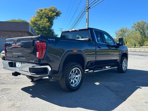 Used 2024 GMC Sierra 2500 SLE w/ SLE Value Package; image 8