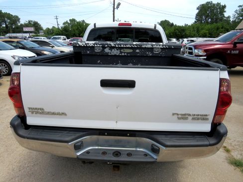 Used 2008 Toyota Tacoma PreRunner image 5