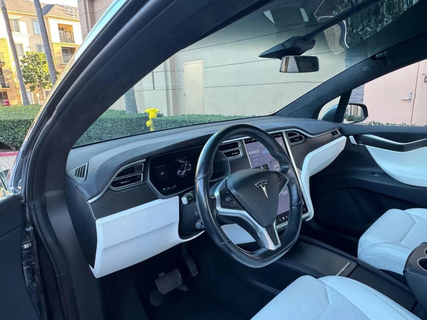 Used 2018 Tesla Model X 100D AWD/4WD image 9