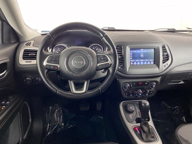 Used 2020 Jeep Compass Latitude AWD/4WD image 19