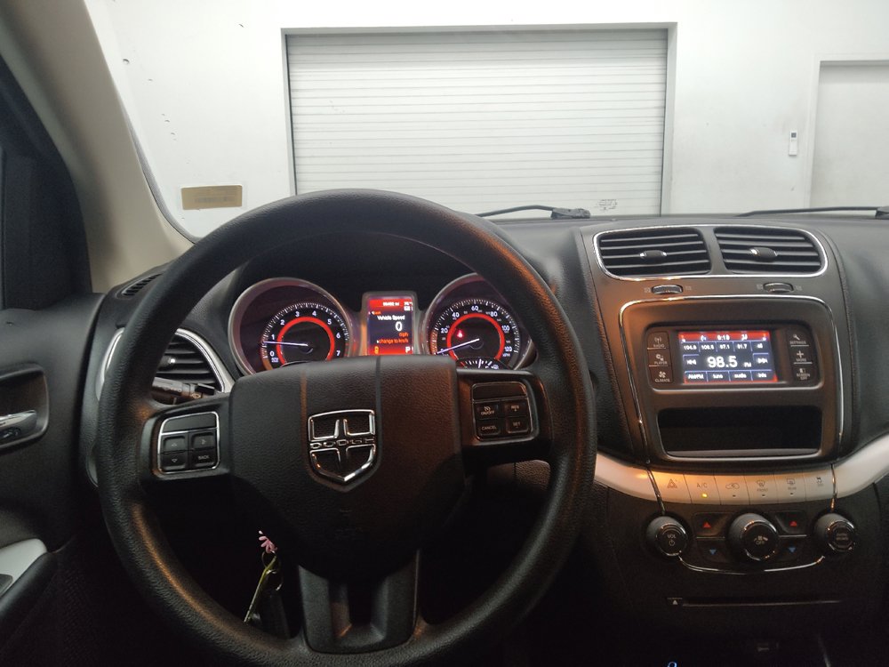 Used 2019 Dodge Journey SE FWD image 22