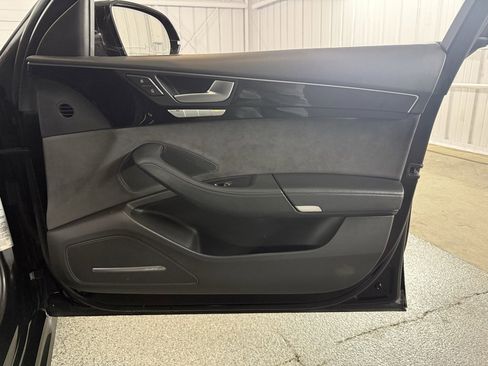 Used 2016 Audi A8 L 4.0T w/ Driver Assistance Package image 30
