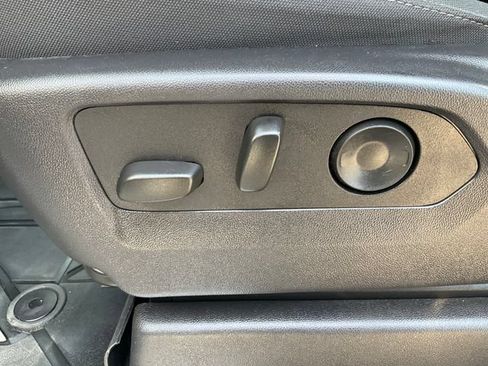Used 2024 Chevrolet Silverado 1500 RST w/ Z71 Off-Road Package AWD/4WD image 6
