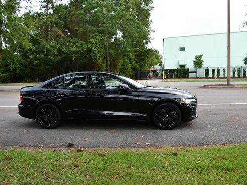 Used 2024 Volvo S60 B5 Plus w/ Climate Package AWD/4WD image 2