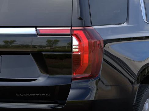 New 2026 GMC Yukon Elevation w/ Elevation Premium Package AWD/4WD image 11