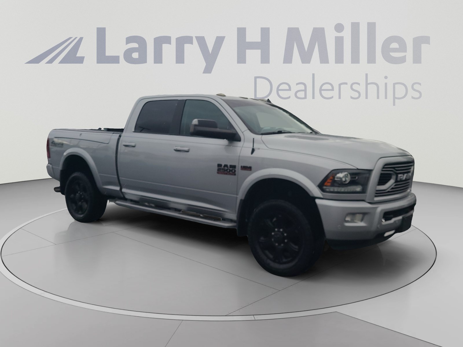 Used 2018 RAM 2500 Laramie w/ Sport Appearance Group AWD/4WD image 7