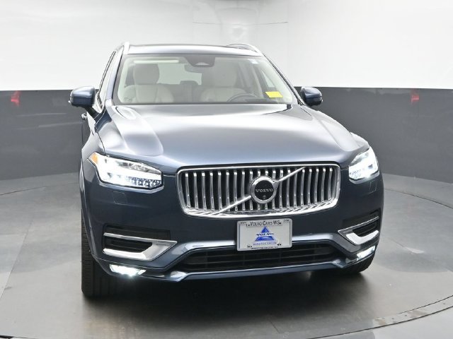 Used 2024 Volvo XC90 B6 Ultimate w/ Protection Package Premier AWD/4WD image 2