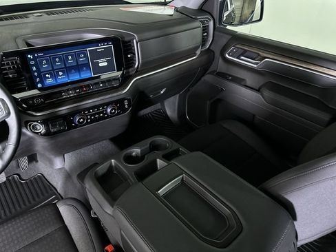 Used 2025 Chevrolet Silverado 1500 LT AWD/4WD image 36