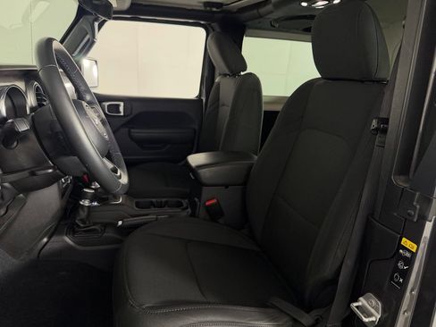 Used 2022 Jeep Wrangler Sport AWD/4WD image 21