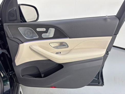 Used 2020 Mercedes-Benz GLS 450 4MATIC w/ Convenience Package image 53