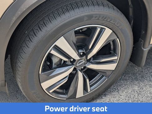 Used 2024 Nissan Rogue SL AWD/4WD image 13