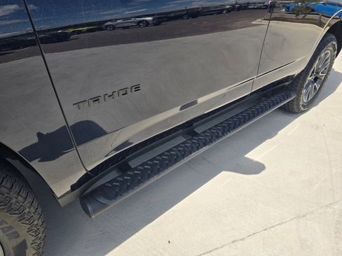 Used 2023 Chevrolet Tahoe Z71 w/ Luxury Package image 10