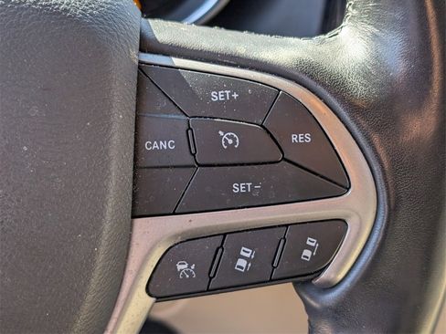 Used 2021 Jeep Grand Cherokee Limited w/ Trailer Tow Group IV image 27