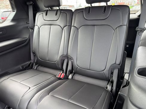 New 2026 Jeep Grand Cherokee L Limited w/ Limited Altitude Package AWD/4WD image 13