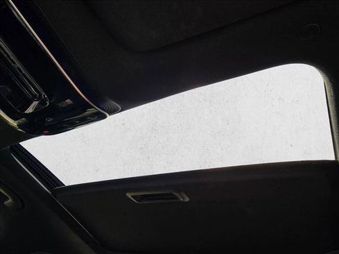 Used 2022 Mercedes-Benz C 300 Sedan image 12