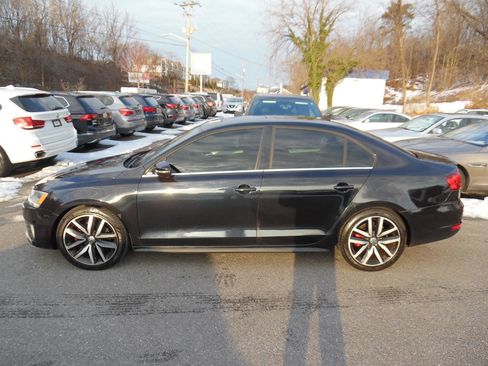 Used 2012 Volkswagen Jetta GLI Autobahn image 2