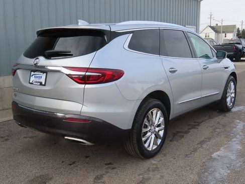 Used 2021 Buick Enclave Premium w/ Sun and Sites Package image 3