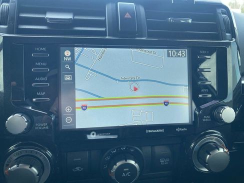 Used 2024 Toyota 4Runner TRD Off-Road Premium image 18