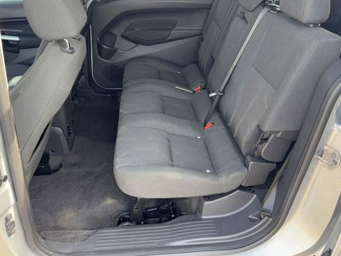 Used 2015 Ford Transit Connect XLT image 7