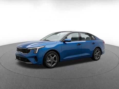 Used 2026 Kia K4 FWD image 3