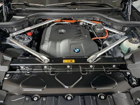 New 2026 BMW X5 xDrive50e w/ M Sport Package image 18