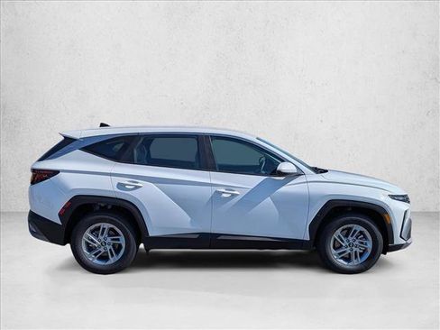 New 2026 Hyundai Tucson SE FWD image 4