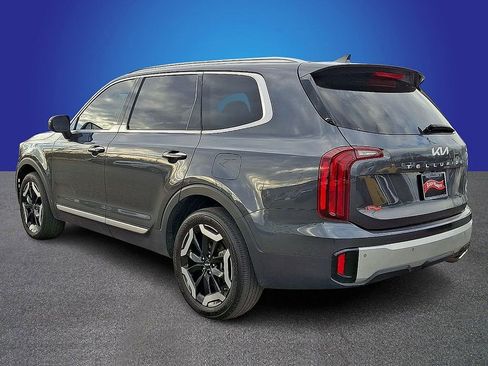 Used 2024 Kia Telluride S FWD image 6