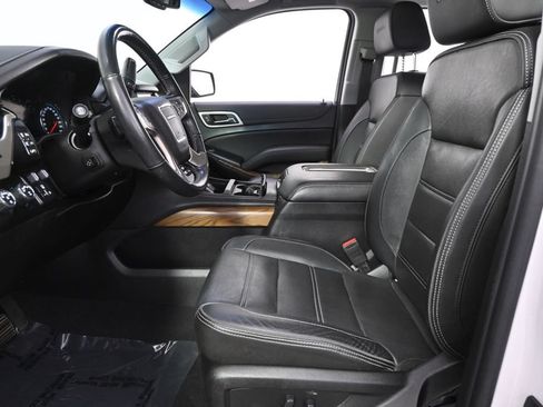 Used 2019 GMC Yukon XL Denali w/ Denali Ultimate Package AWD/4WD image 13